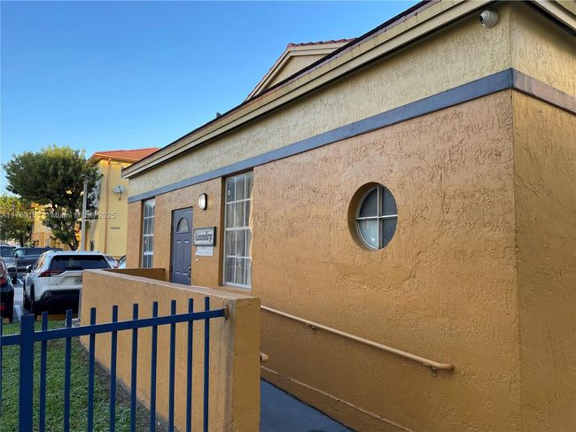 APT-203 - 14970 Sw 82 Nd Ln, Condo with 2 bedrooms, 3 bathrooms and null parking in Miami FL | Image 36