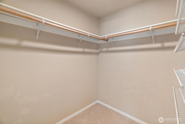 932 Tipsoo Loop N, House other with 3 bedrooms, 3 bathrooms and 2 parking in Rainier WA | Image 21
