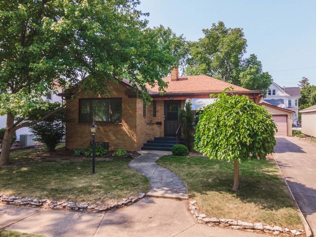 315 W Bennett St, Home with 2 bedrooms, 1 bathrooms and null parking in Pontiac IL | Image 8