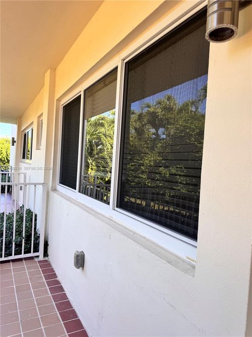 apt-4-1035 94th St, Bay Harbor Islands, FL, 33154-2381 | Card Image