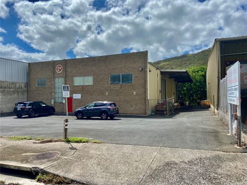 96-1358 Waihona St, Pearl City, HI, 96782-1970 | Card Image