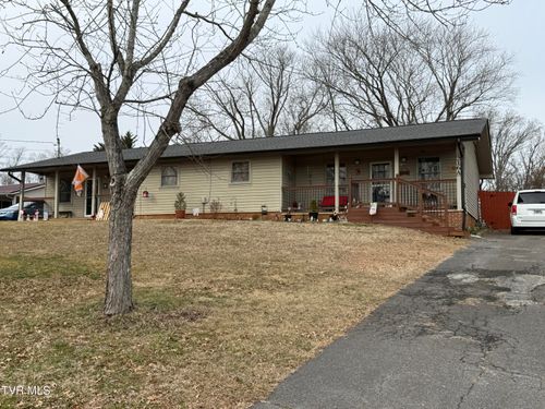 216 Willow St, Mount Carmel, TN, 37645-3643 | Card Image