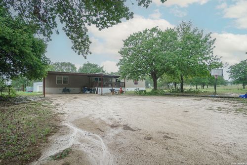 234 Quail Dr, La Vernia, TX, 78121-5645 | Card Image