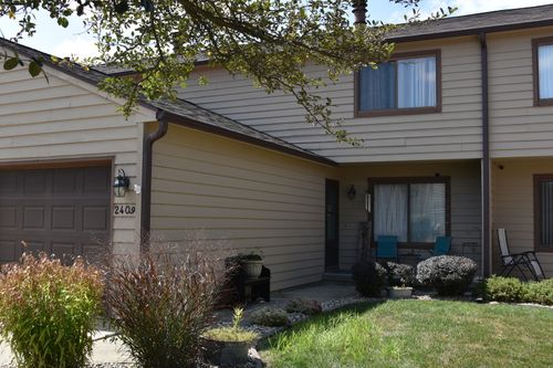 2409-2409 Morrissey Park Dr, Champaign, IL, 61821-7039 | Card Image