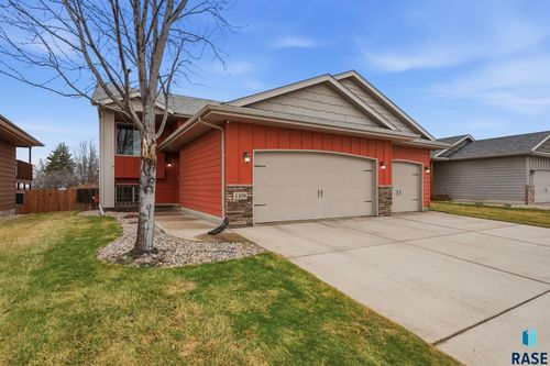 4409 S Tribbey Trl Trail, Sioux Falls, SD, 57106 | Card Image