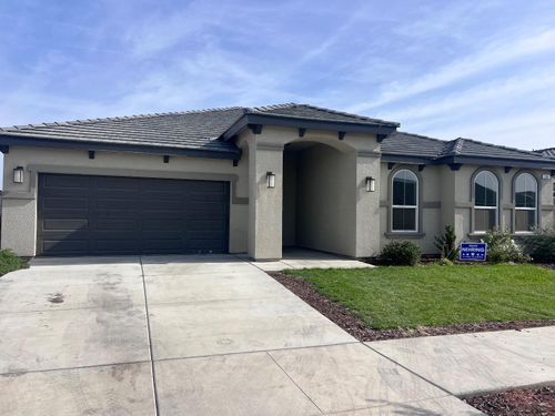 194 N Almond Avenue, Kerman, CA, 93630 | Card Image