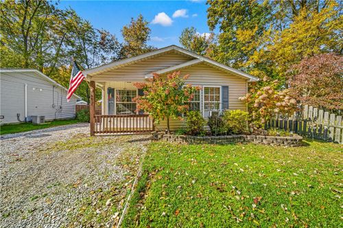 4811 Linda Drive, Geneva, OH, 44041 | Card Image