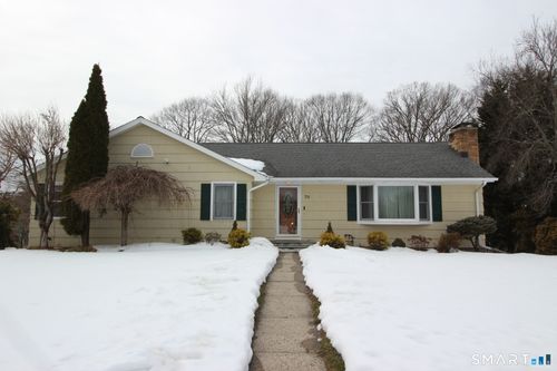 76 Elliott Rd, Trumbull, CT, 06611-2246 | Card Image