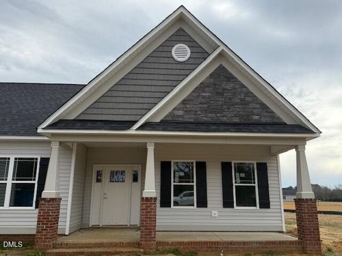 193 Big Pine Rd, Clayton, NC, 27520-7762 | Card Image