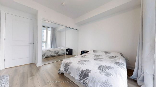 901 - 20 Gatineau Dr, Condo with 1 bedrooms, 1 bathrooms and 1 parking in Vaughan ON | Image 9