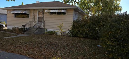 488 Northmount Dr Nw, Calgary, AB, T2K3H9 | Card Image