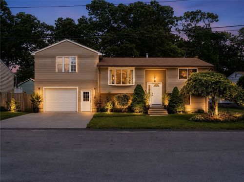 20 Killey Ave, Warwick, RI, 02889-3209 | Card Image
