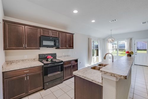 5527 Diaz Ave, Fort Worth, TX, 76107-5907 | Card Image