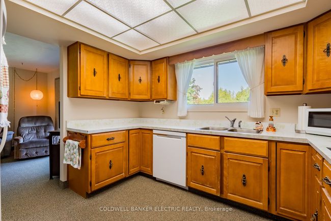 2534 Sherbrooke St W, House other with 3 bedrooms, 3 bathrooms and 4 parking in Cavan Monaghan ON | Image 11
