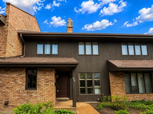 1864 Mission Hills Ln, Northbrook, IL, 60062-5758 | Card Image
