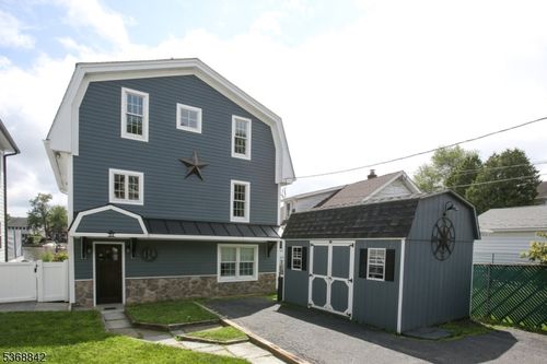 51 Shore Rd, Lake Hopatcong, NJ, 07849-1220 | Card Image