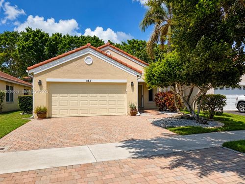 854-854 San Remo Dr, Weston, FL, 33326-4534 | Card Image