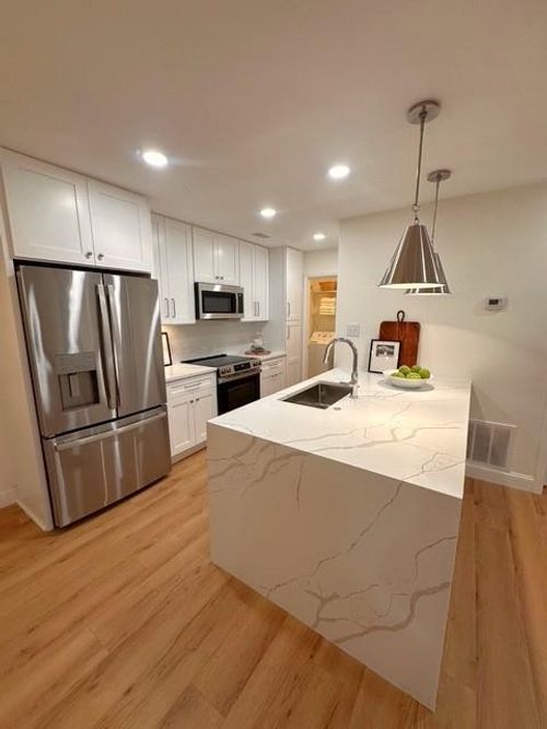 514 Tuxworth Cir, Decatur, GA, 30033-5618 | Card Image