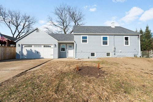 9048 Oneill Dr, Burr Ridge, IL, 60527-6205 | Card Image