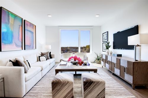 apt-313-333 Warner Ave, Roslyn Heights, NY, 11577-1096 | Card Image