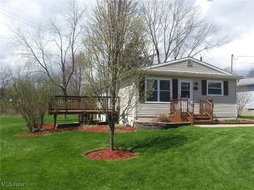 1378 Cayuga Ave, Akron, OH, 44312-4577 | Card Image