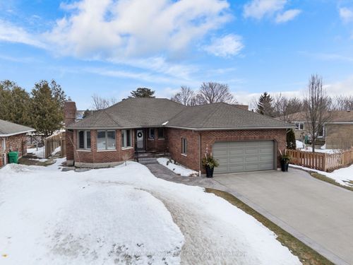 345 Krohmer Dr, Goderich, ON, N7A4G8 | Card Image