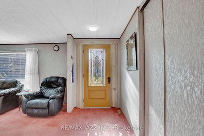 7 Fenelon Way, House other with 3 bedrooms, 2 bathrooms and 3 parking in Lindsay ON | Image 3