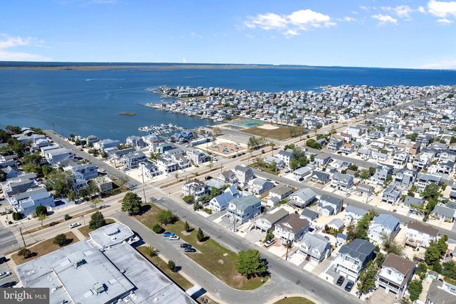 106 S Barnegat Ave, House other with 5 bedrooms, 2 bathrooms and null parking in Surf City NJ | Image 59