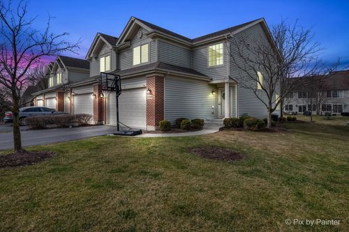 1260 W Lake Dr, Cary, IL, 60013 | Card Image