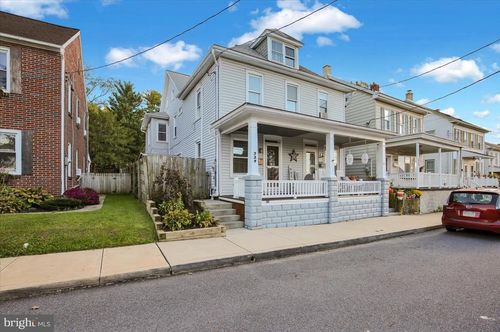239 Lincoln Ave, EPHRATA, PA, 17522-2217 | Card Image