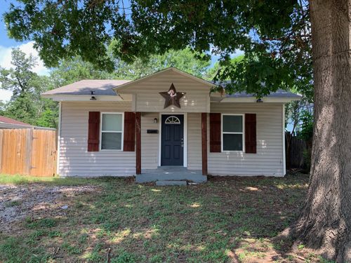 1107 Oxford St, River Oaks, TX, 76114-2536 | Card Image