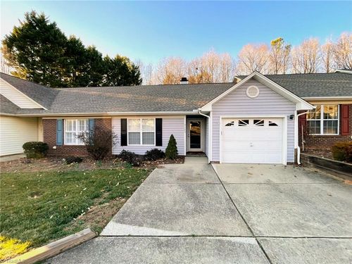 3123 High Bridge Cir, Jamestown, NC, 27282-8525 | Card Image