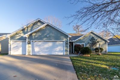 516 Bently Drive, House other with 3 bedrooms, 2 bathrooms and null parking in Lawrence KS | Image 3