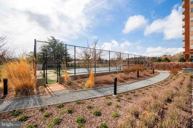 2-502 - 5802 Nicholson Ln, Condo with 3 bedrooms, 2 bathrooms and null parking in NORTH BETHESDA MD | Image 49