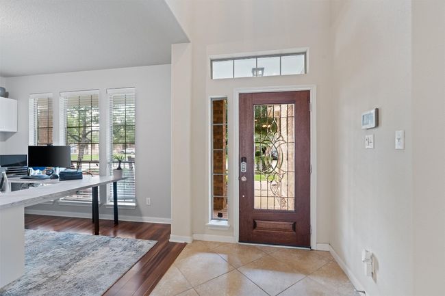 front entry with office to the right | Image 4