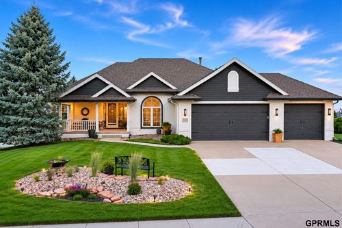9504 S 179th St, Omaha, NE, 68136-1529 | Card Image