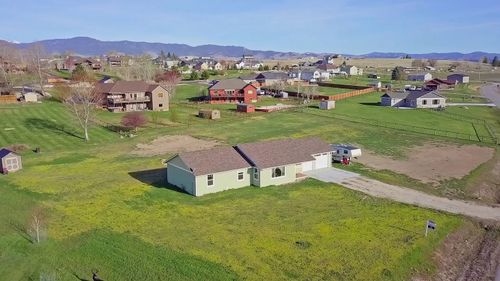 668 Winding Creek Trl, Corvallis, MT, 59828-2200 | Card Image
