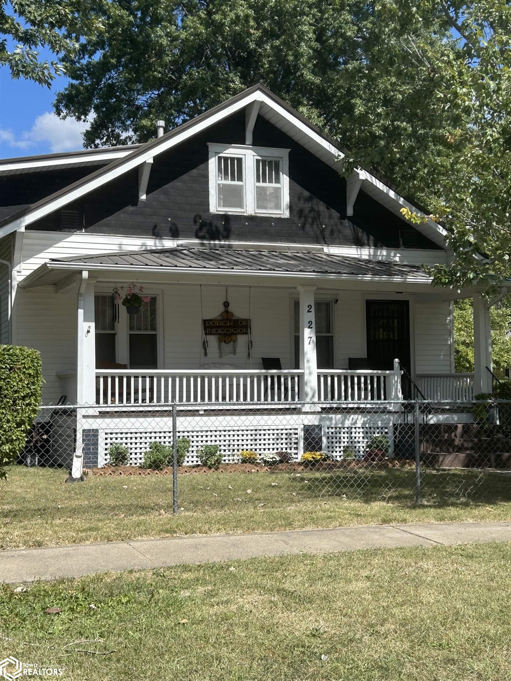 Williams St, Ottumwa, IA 52501