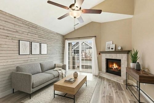 3282 Stonecreek Dr, Madison, WI, 53719-5250 | Card Image