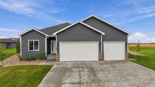 7386 28th Street S, Fargo, ND, 58104 | Card Image