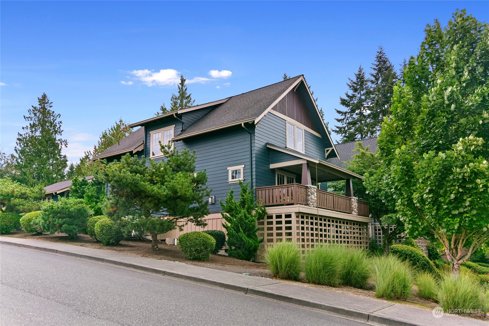 Hogue Ct, Poulsbo, WA 98370