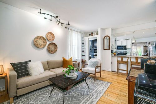 158 Waverley Road, Toronto, ON, M4L3T3 | Card Image