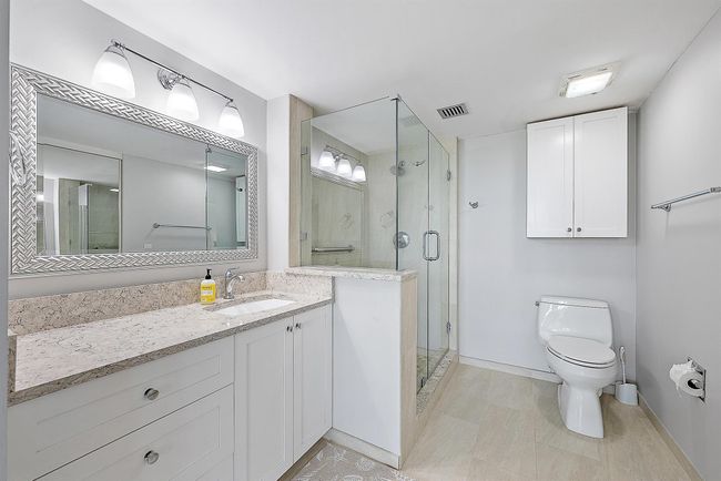 APT-305 - 301 S Seas Dr, Condo with 2 bedrooms, 2 bathrooms and null parking in Jupiter FL | Image 14