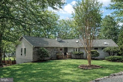 3300 Viola Way, BUMPASS, VA, 23024-9319 | Card Image