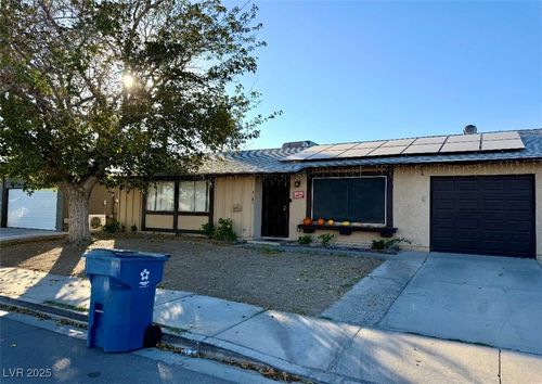 4161 Patterson Ave, Las Vegas, NV, 89104-5227 | Card Image