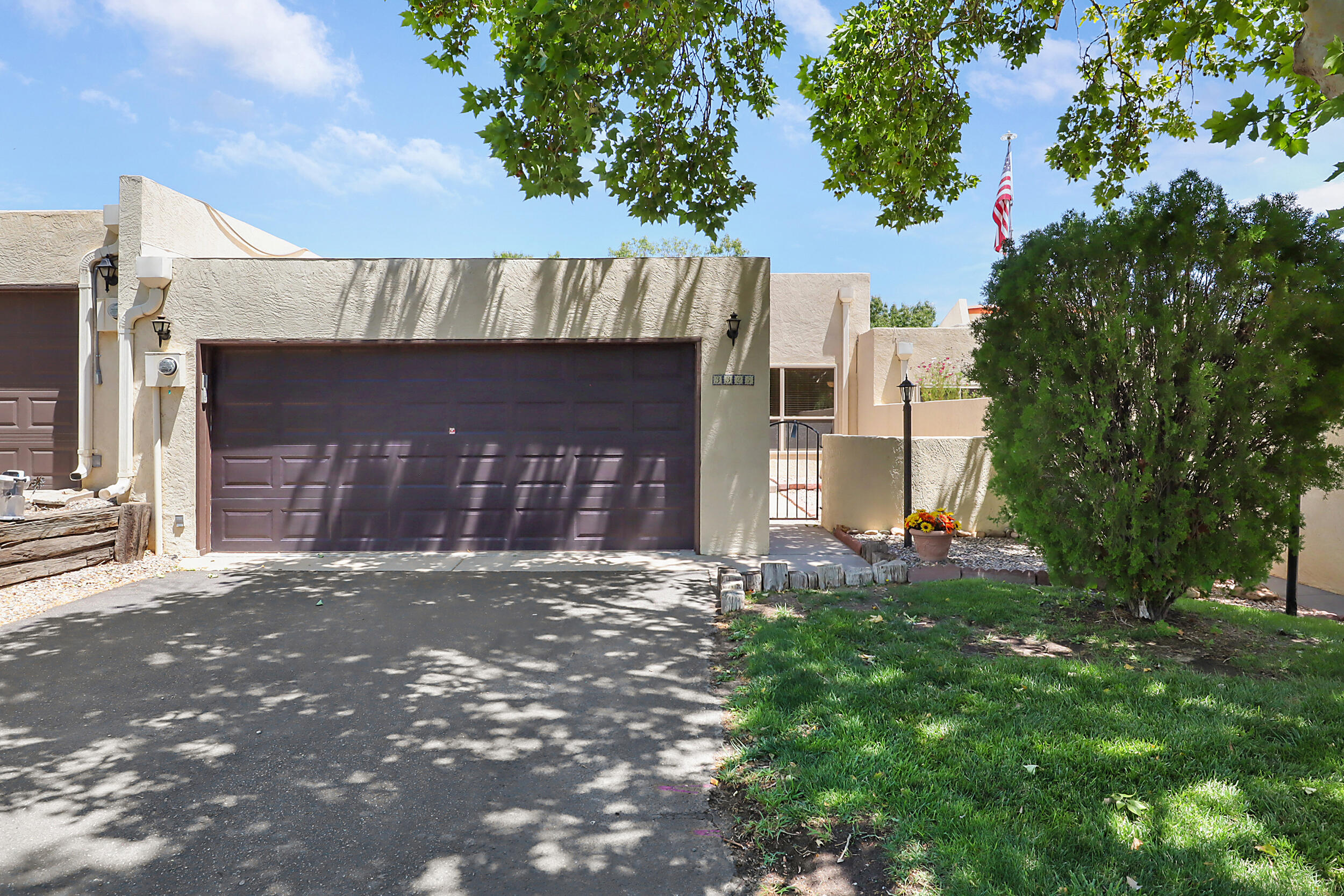 Esplanade Cir, Rio Rancho, NM 87124