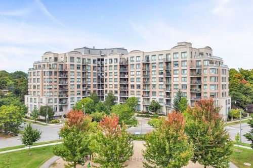 308-16 Dallimore Cir, North York, ON, M3C4C4 | Card Image