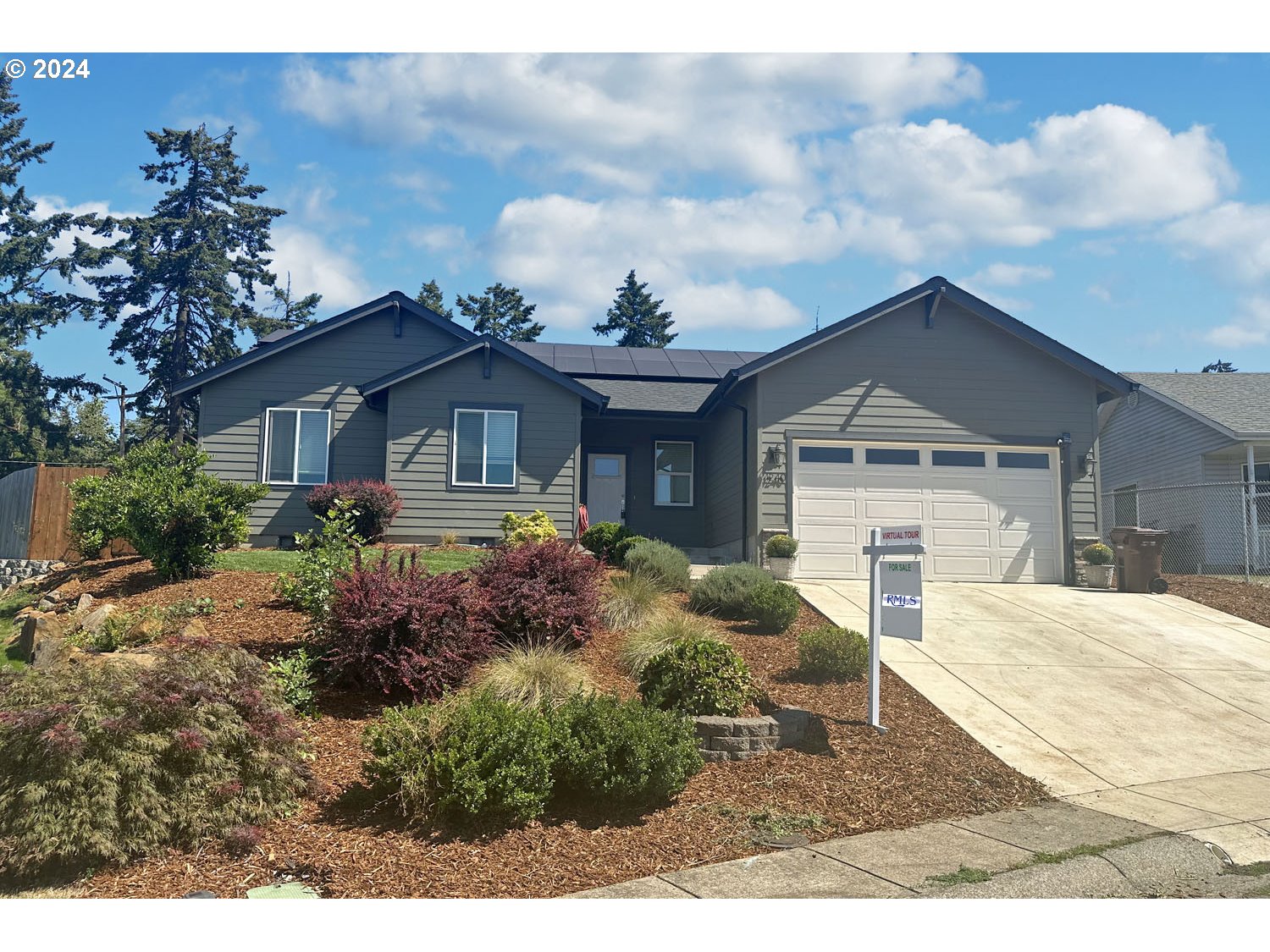 13th St, Cottage Grove, OR 97424
