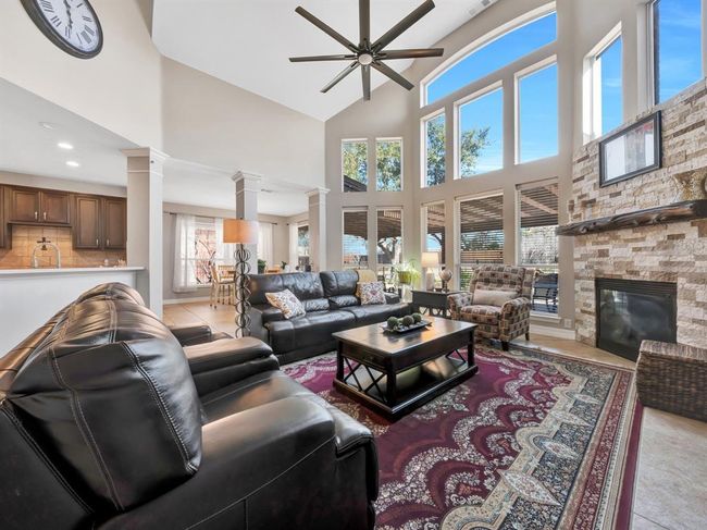 Family Room | Image 17