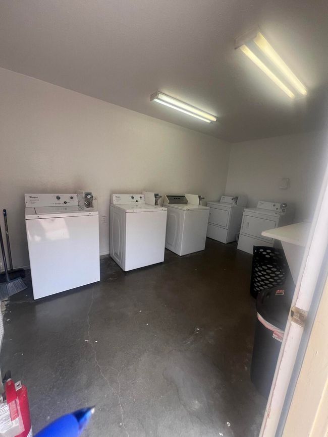 802 Matthew St, Townhouse with 2 bedrooms, 2 bathrooms and null parking in Sundown TX | Image 22